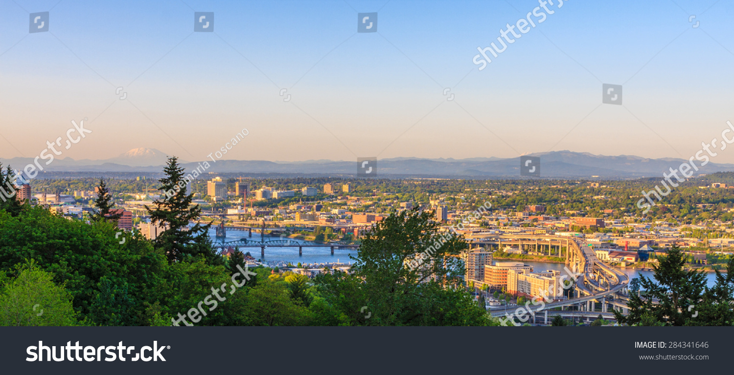 portland oregon,beavertonoregon 请登录 | 原标题 beautiful panorama of portland oregon at night.