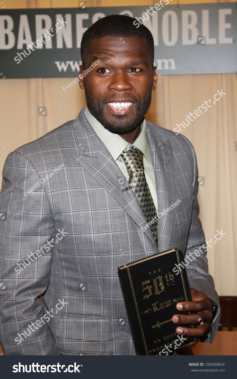 柯蒂斯50美分"杰克逊在店内出现50法签书50美分,巴诺书店,纽约,2009年