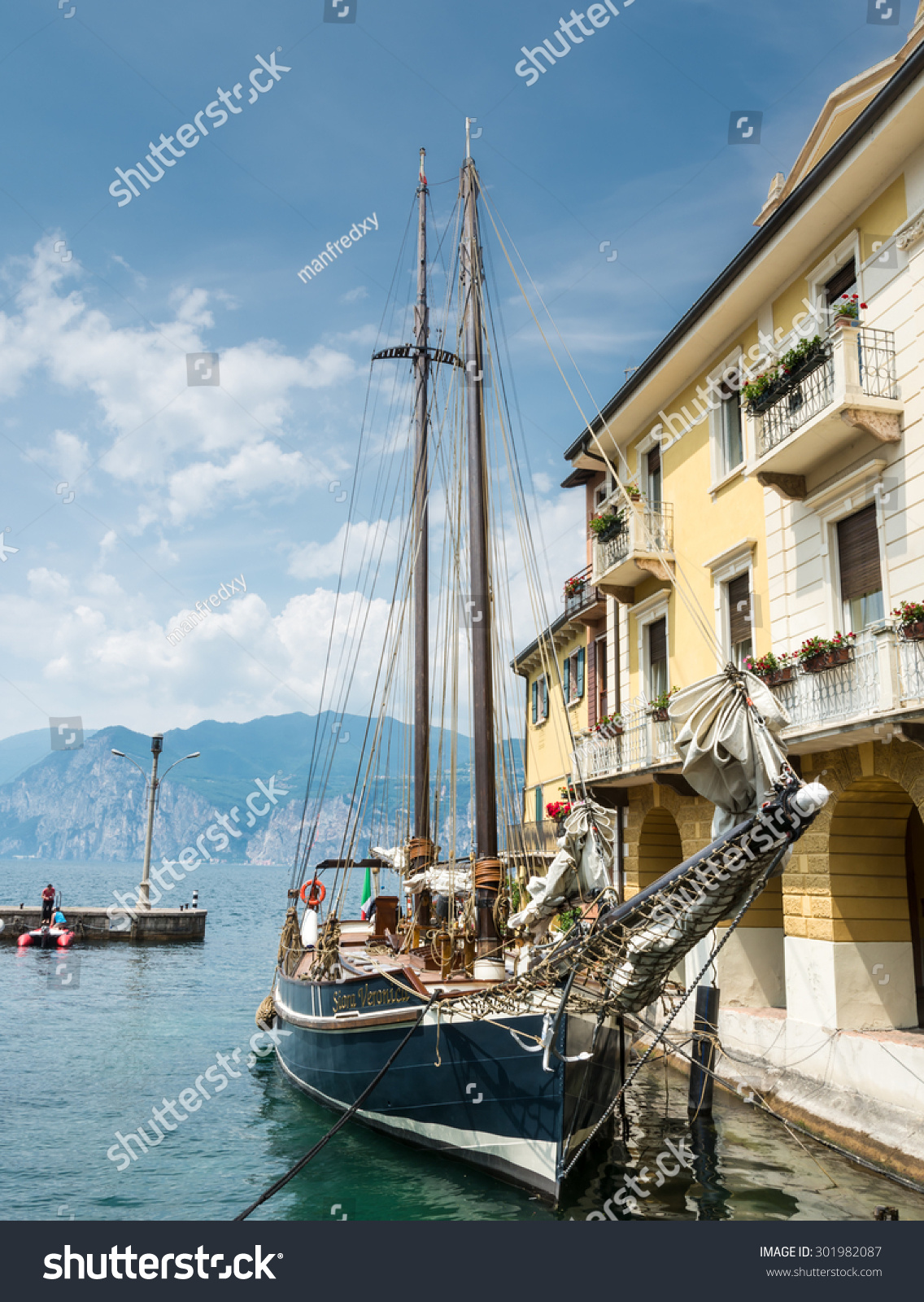 the sailing ship was built 1926