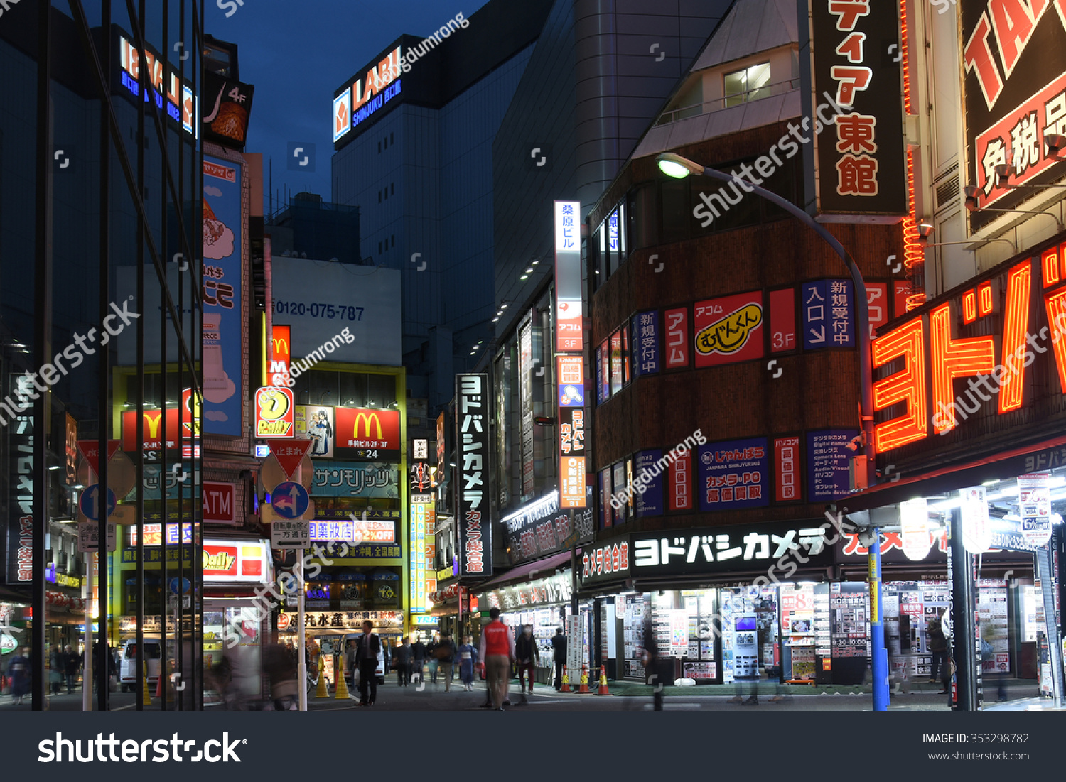 城市晚上街景图片,上海城市街景,新西兰奥克兰城市街景_大山谷图库